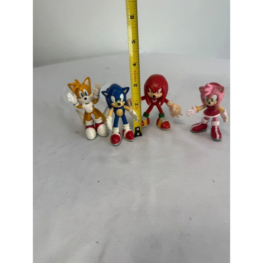 Vintage 2000 Sega Sonic the Hedgehog Action Figure Lot Tails Knuckles Amy Rose